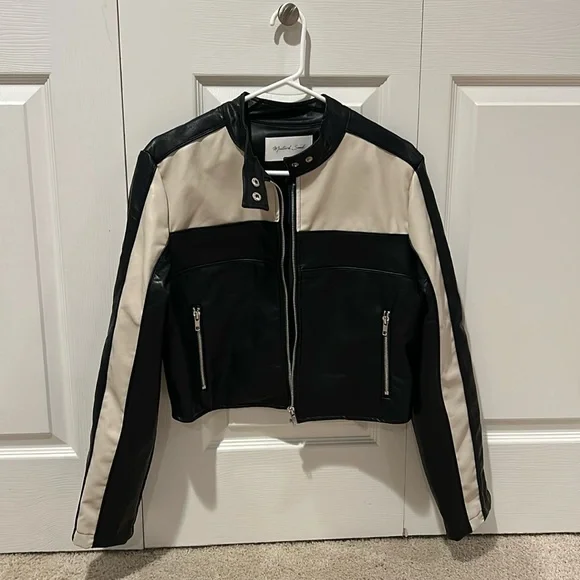 NWOT Cropped Leather Moto Jacket - Picture 4 of 5
